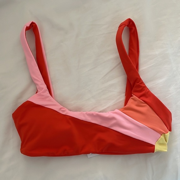 NWOT L*SPACE Bikini Top - Picture 5 of 6